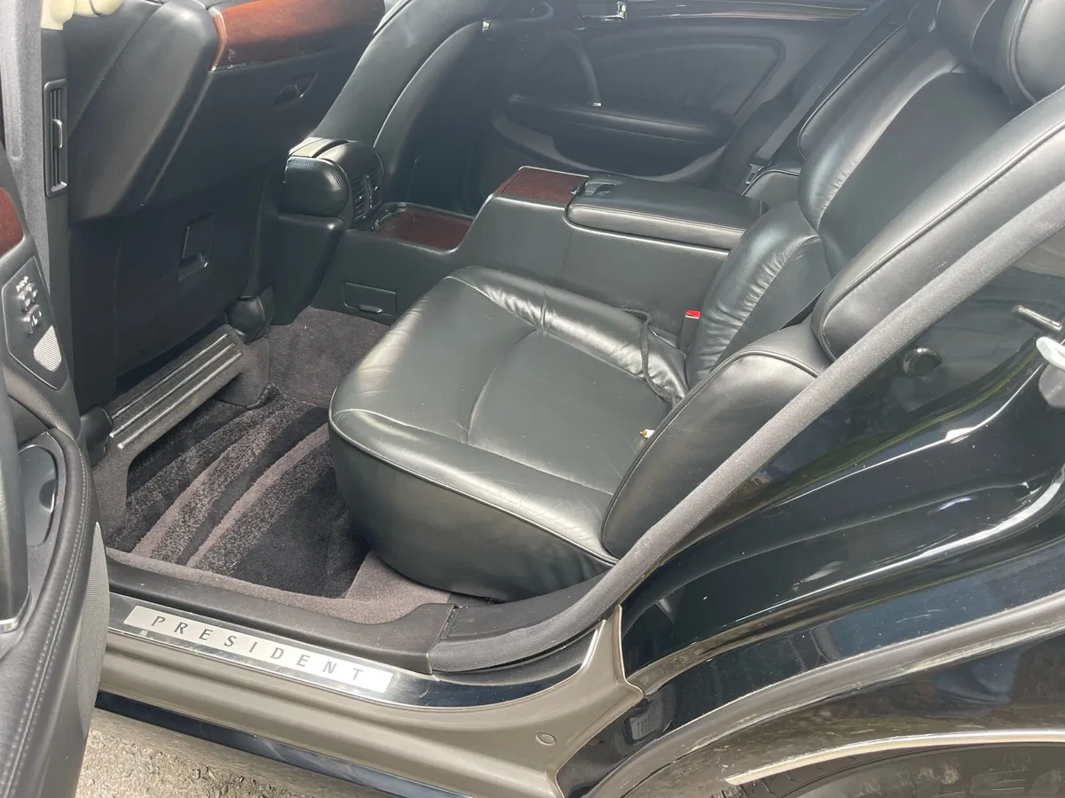Nissan President - Image 3
