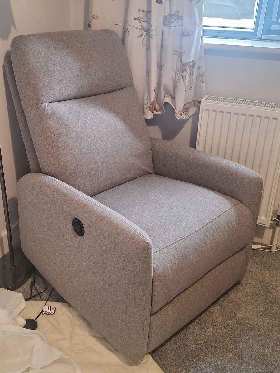 Jysk VONSILD Recliner electric light grey - Image 2