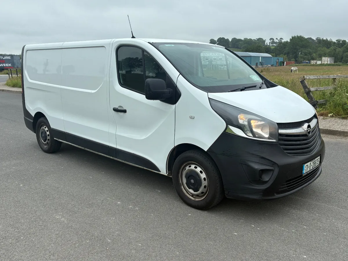 Opel Vivaro 2017 - Image 1