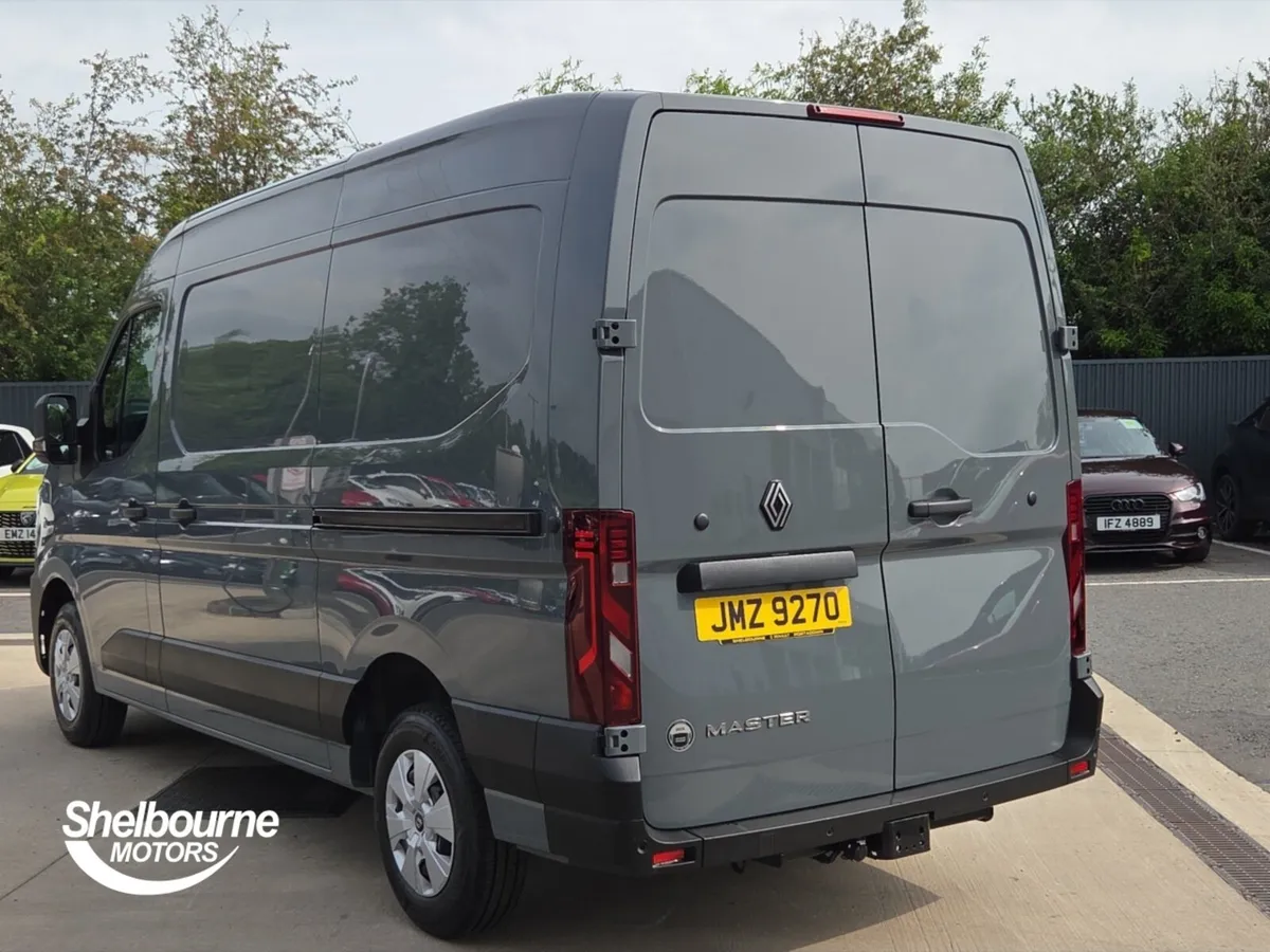 Renault Master Mwb Diesel Fwd Advance - Image 2
