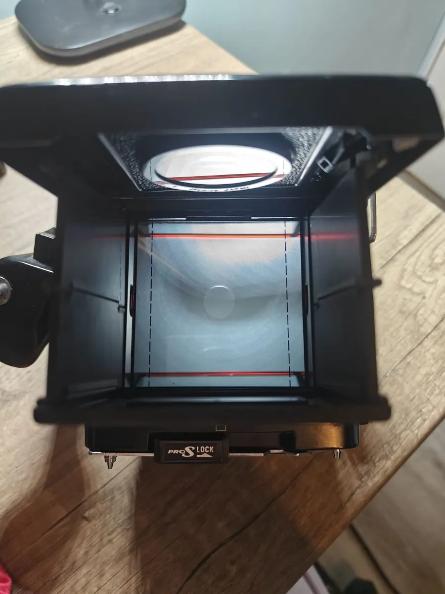 mamiya rb67 pro s + 2 lenses + 2 backs and grip - Image 3
