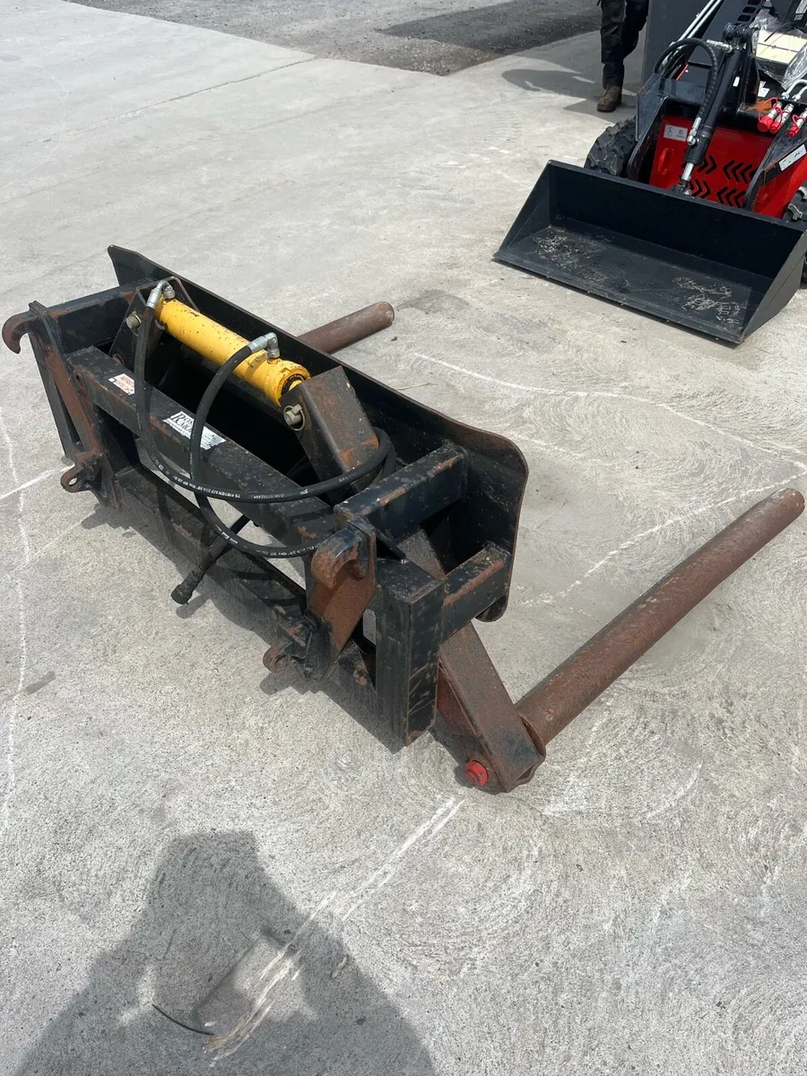 Rossmore Bale Handler - Image 3