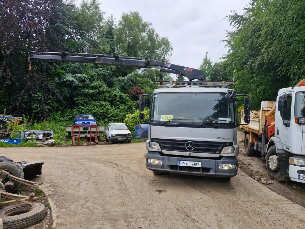 Mercedes 1518 remote control crane - Image 3