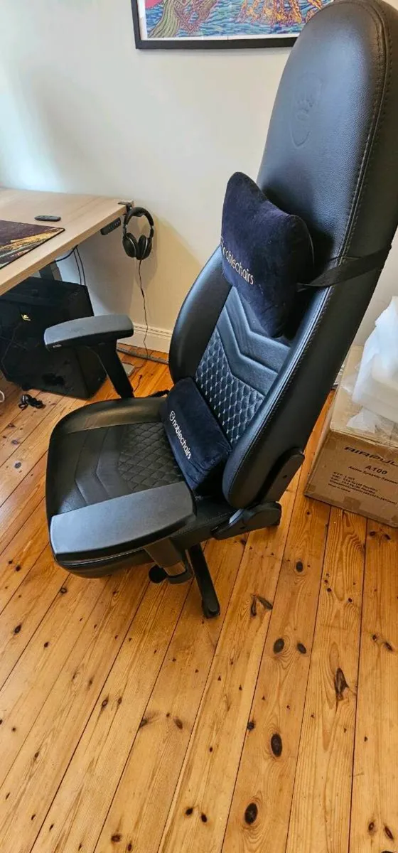 Noblechair gamig office chair - Image 1