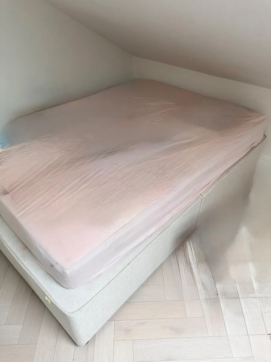 1 double mattress and 1 king size diwan bed free