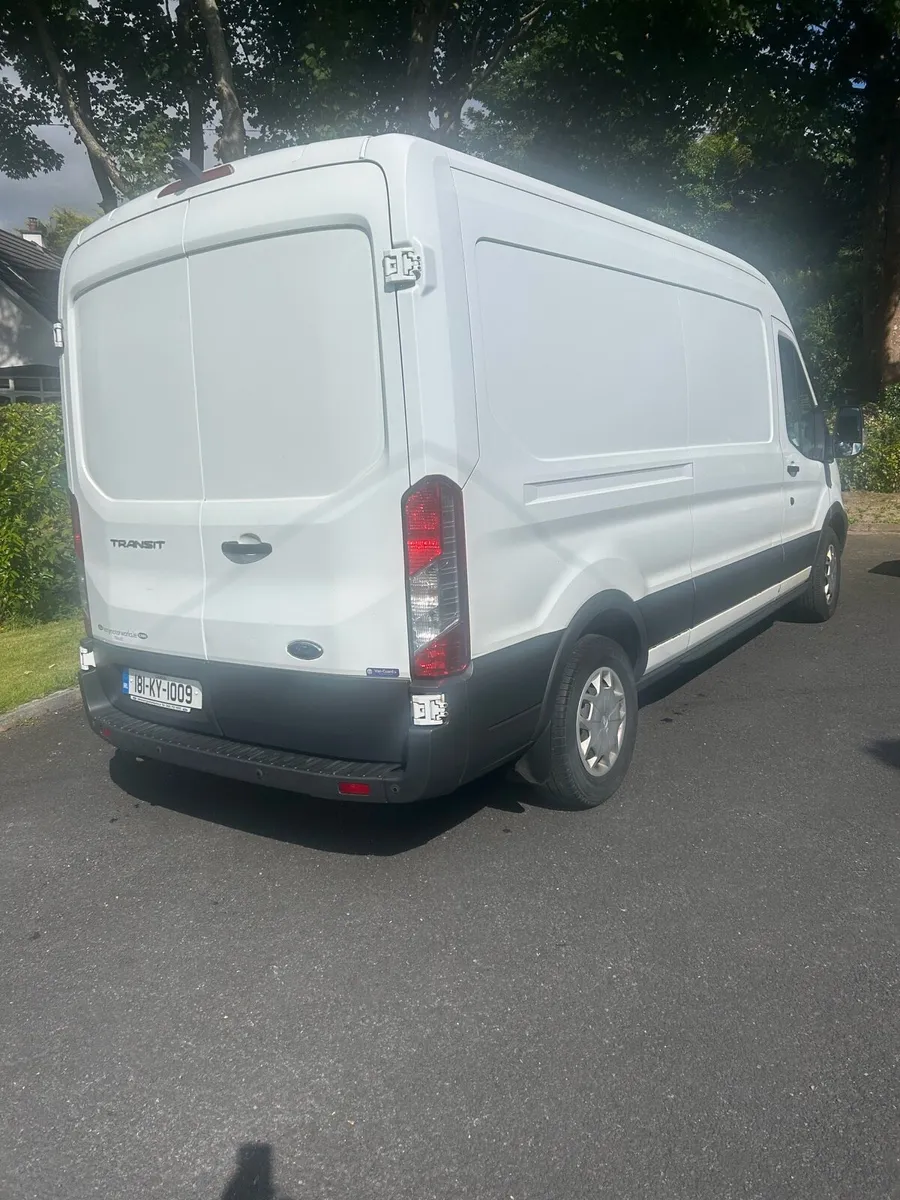 Ford Transit 350 FWD Trend . - Image 2