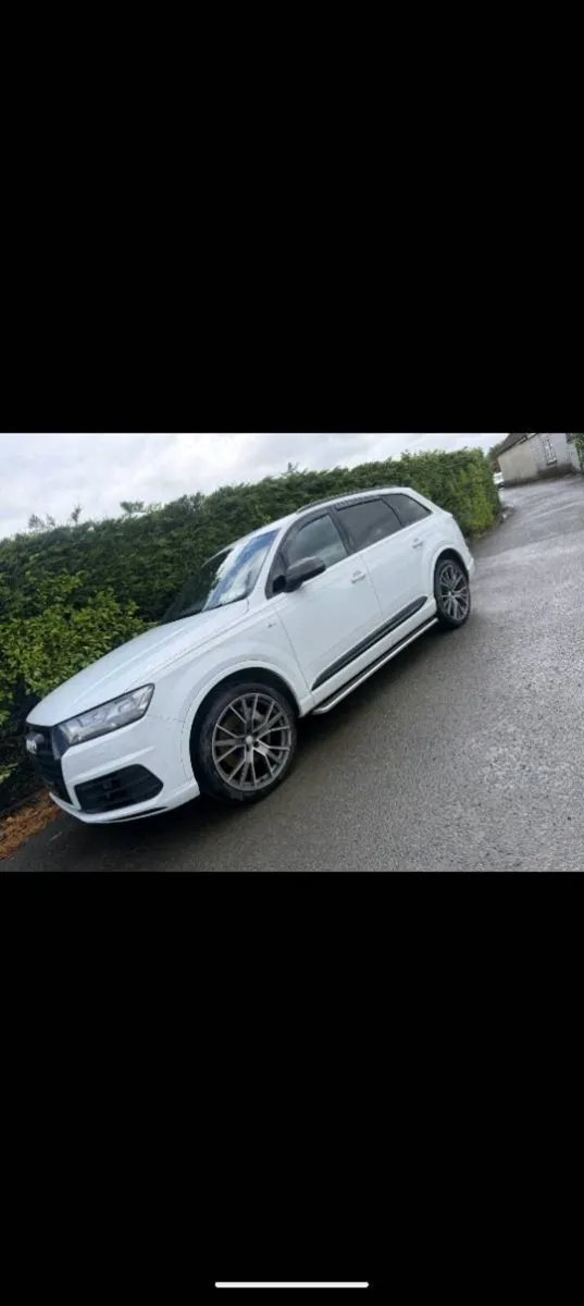 Audi q7 commercial 5 seats - Image 1
