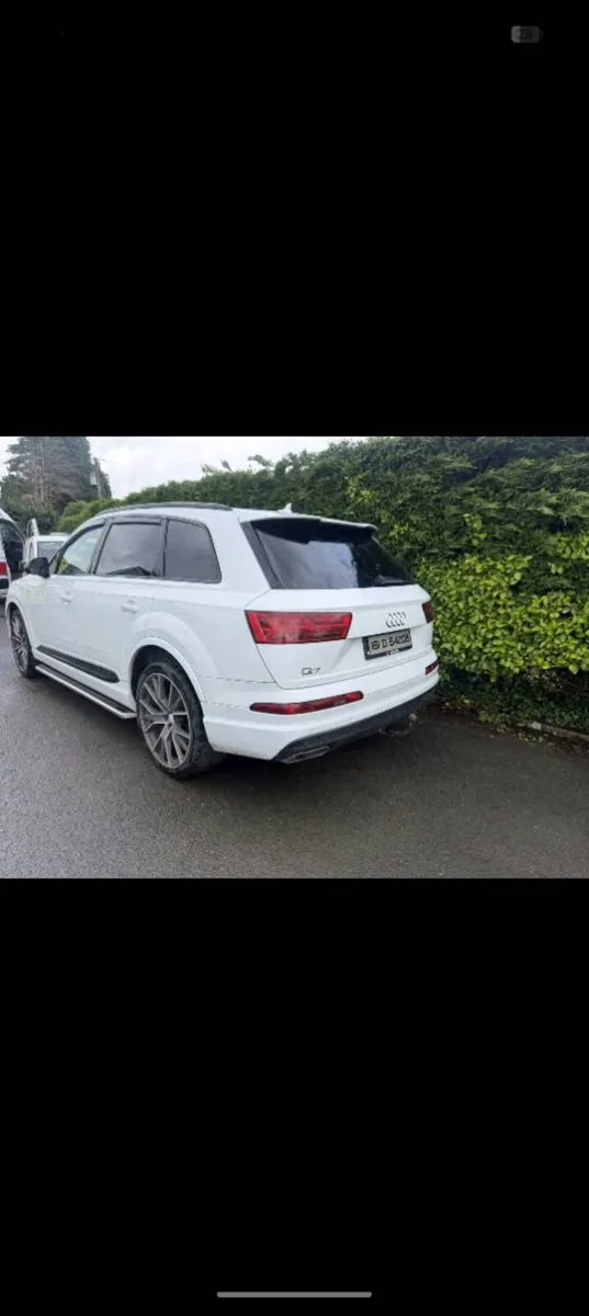 Audi q7 commercial 5 seats - Image 2