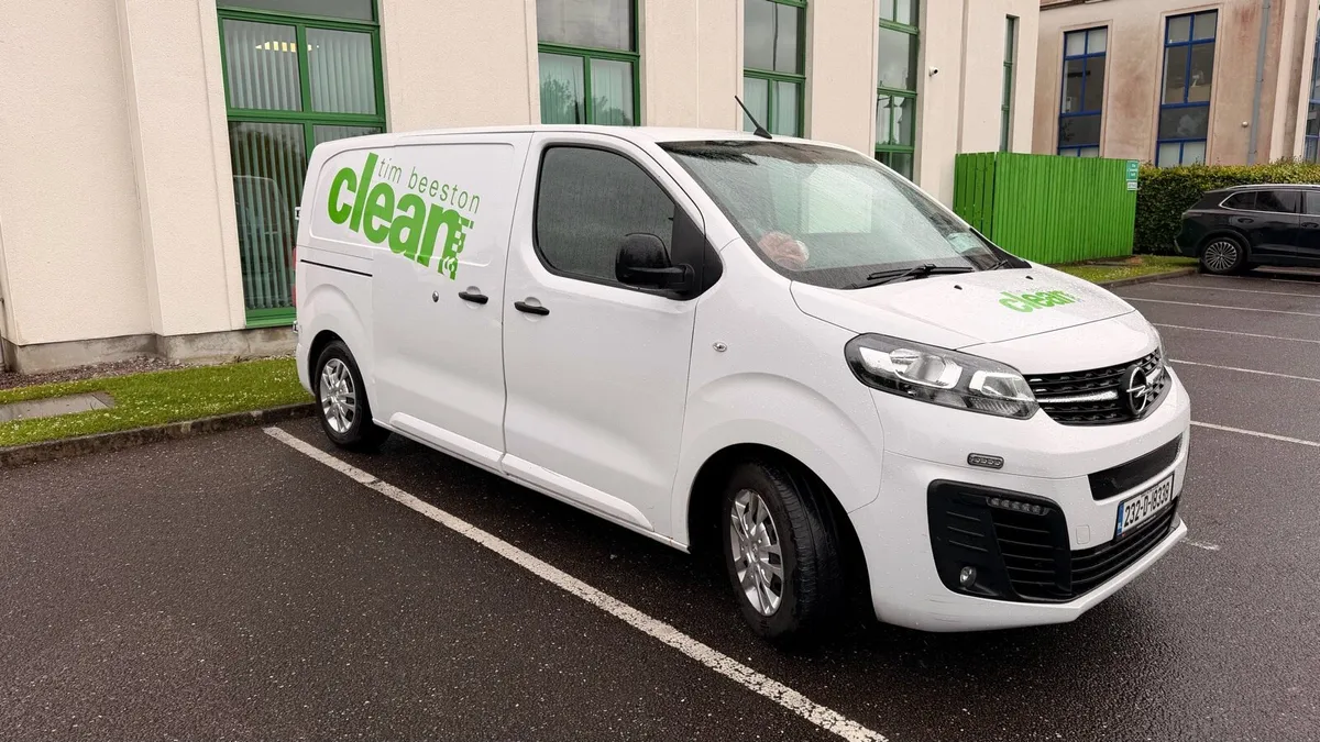 Opel Vivaro EV - Image 3