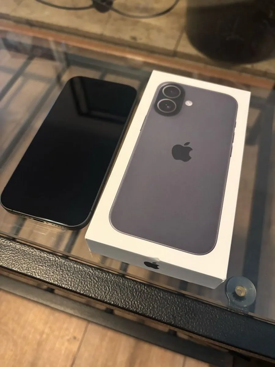 iphone 17 - Image 1
