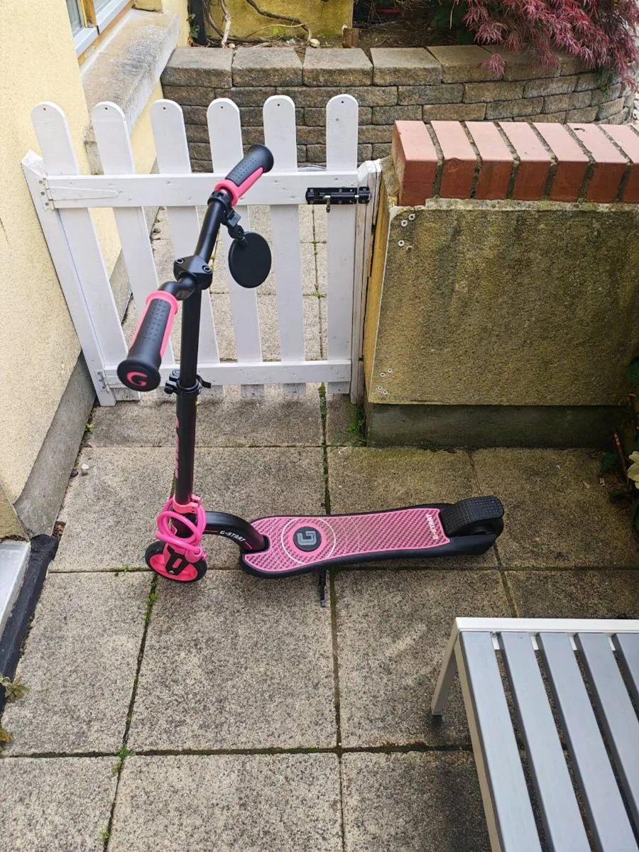 Girl G Start electric scootet