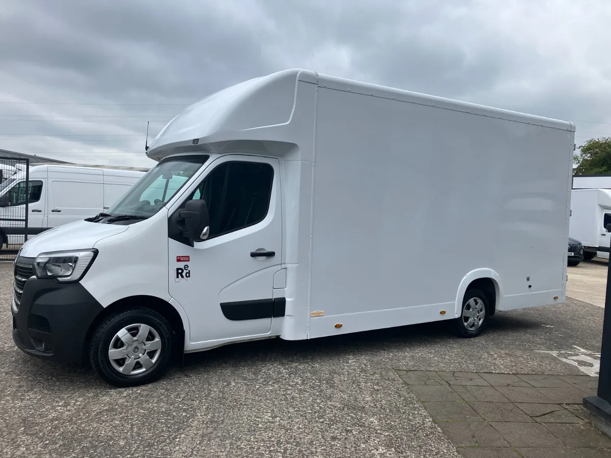 Renault Master Low Loader Luton Box 2021 - Image 4