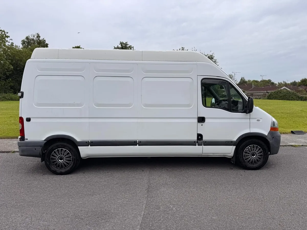 Renault Master - Image 3