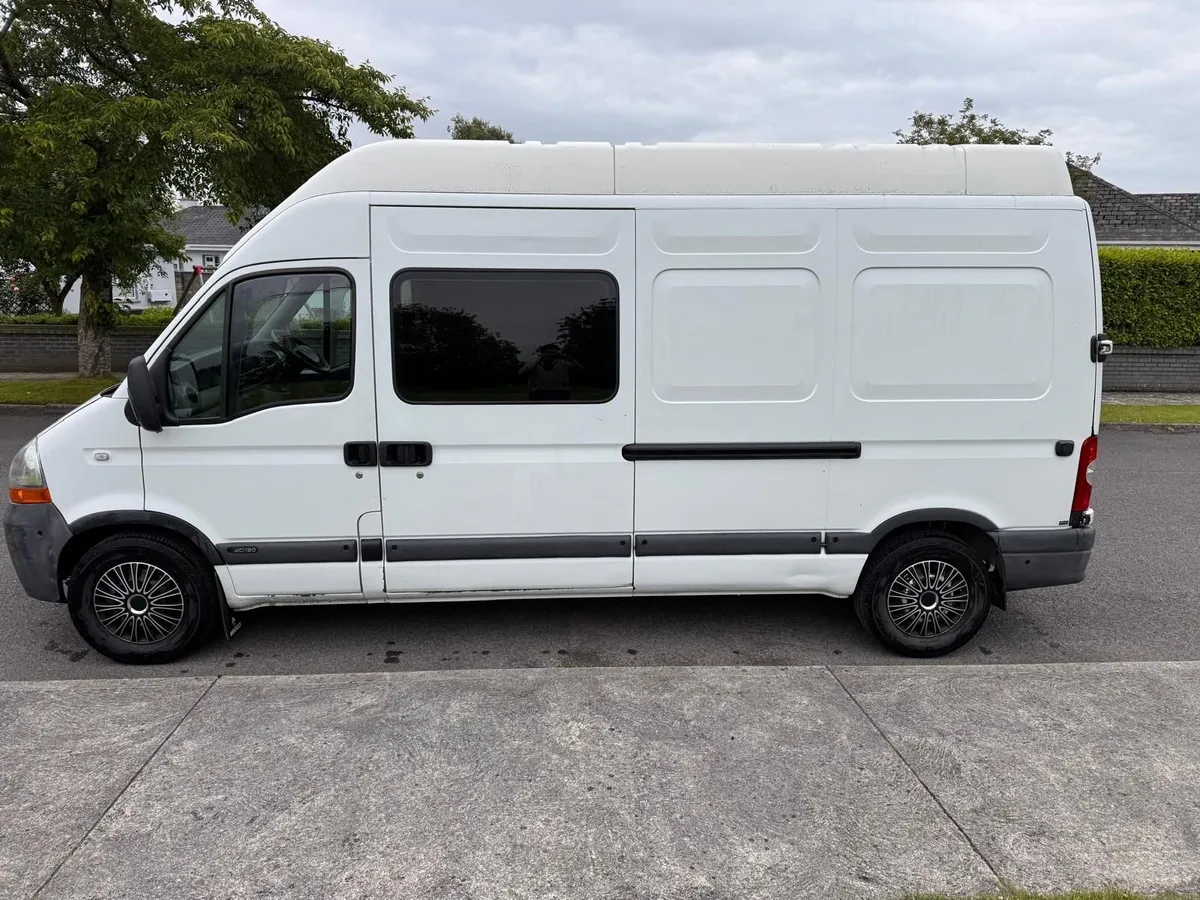 Renault Master - Image 2