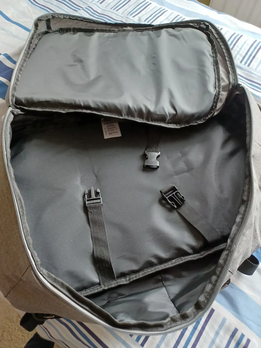 Gear bag - Image 1