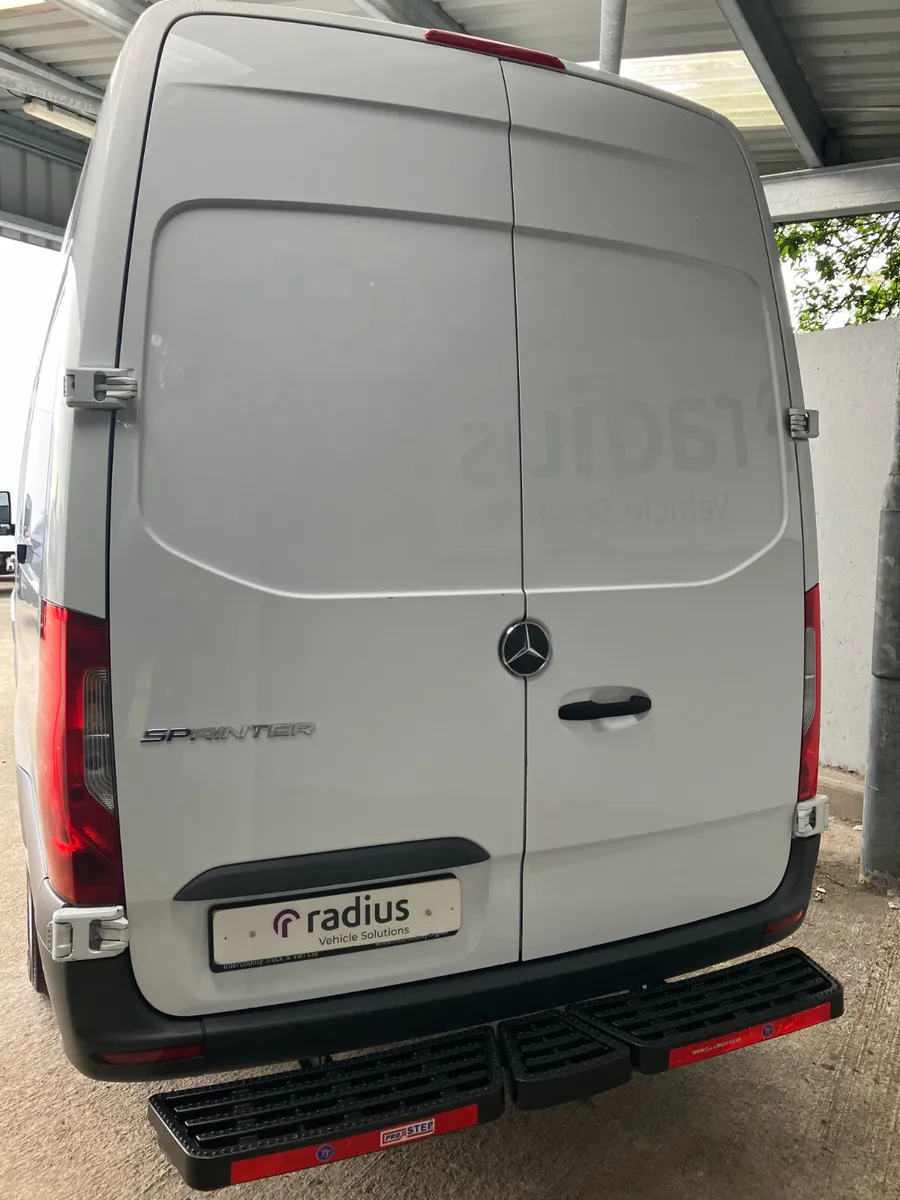 Mercedes-Benz Sprinter 2021 - Image 4