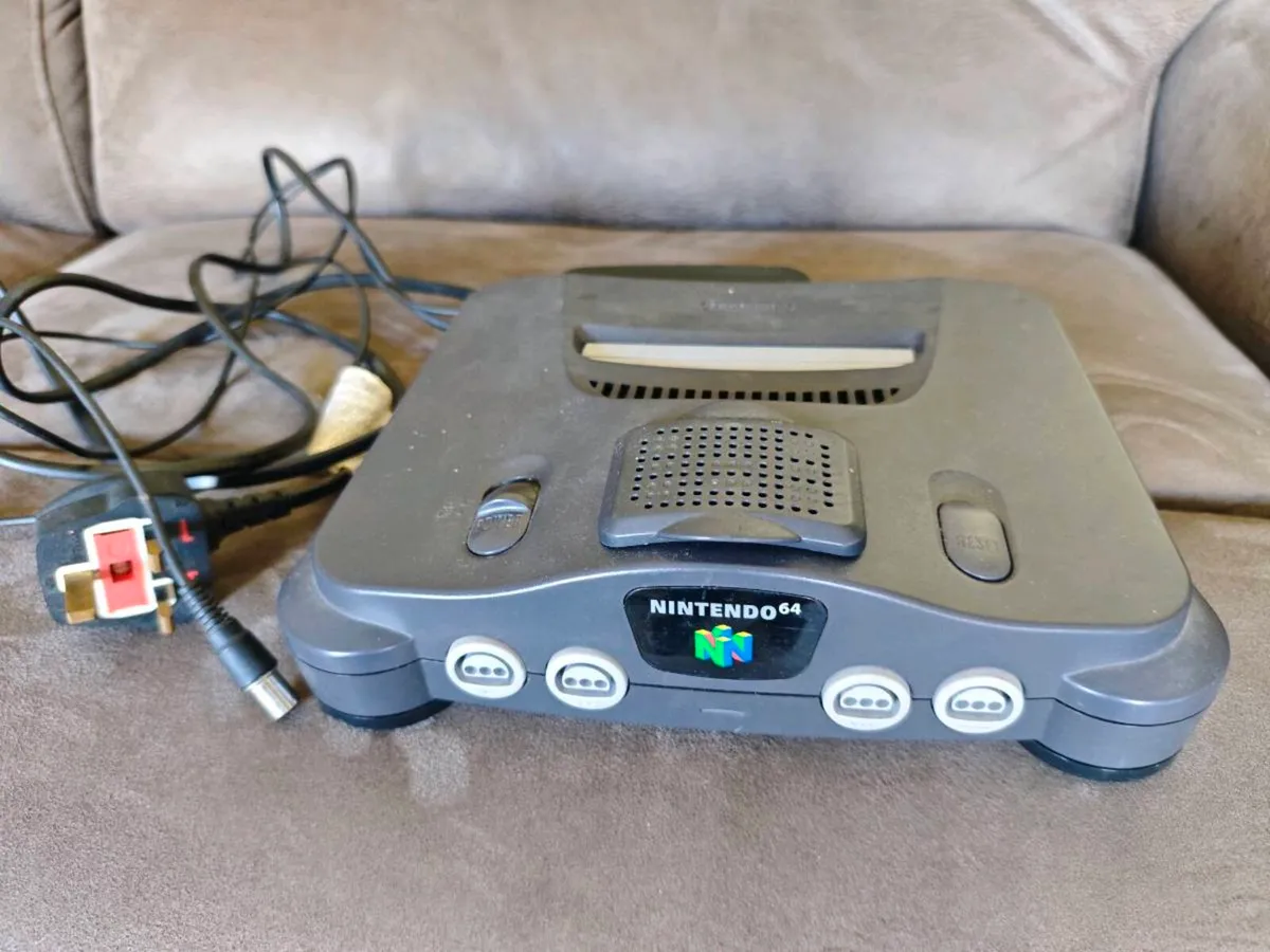 Xbox 360, PS2, PSP and N64 - Image 3