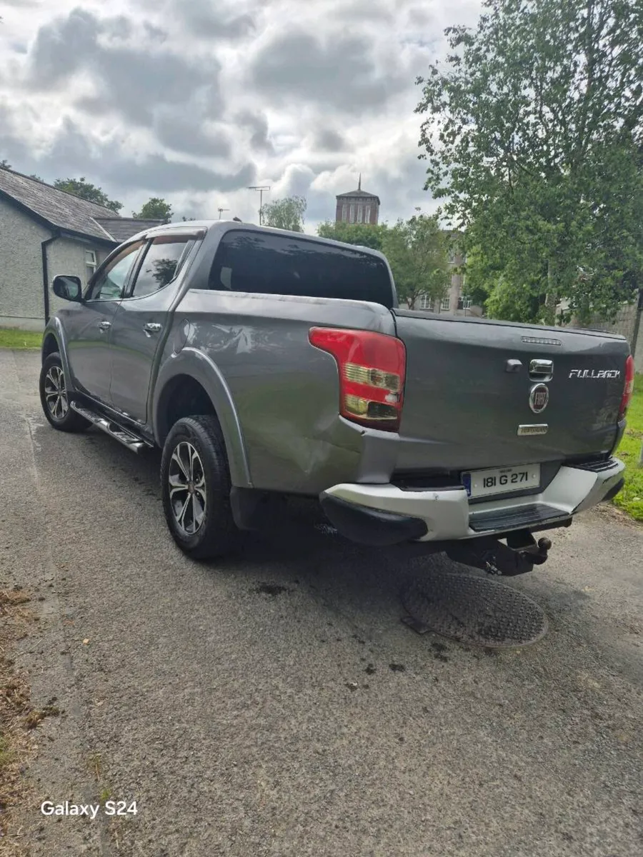 Fiat Full Back 4×4 Crew  Cab  2018 ... €9,750 - Image 4