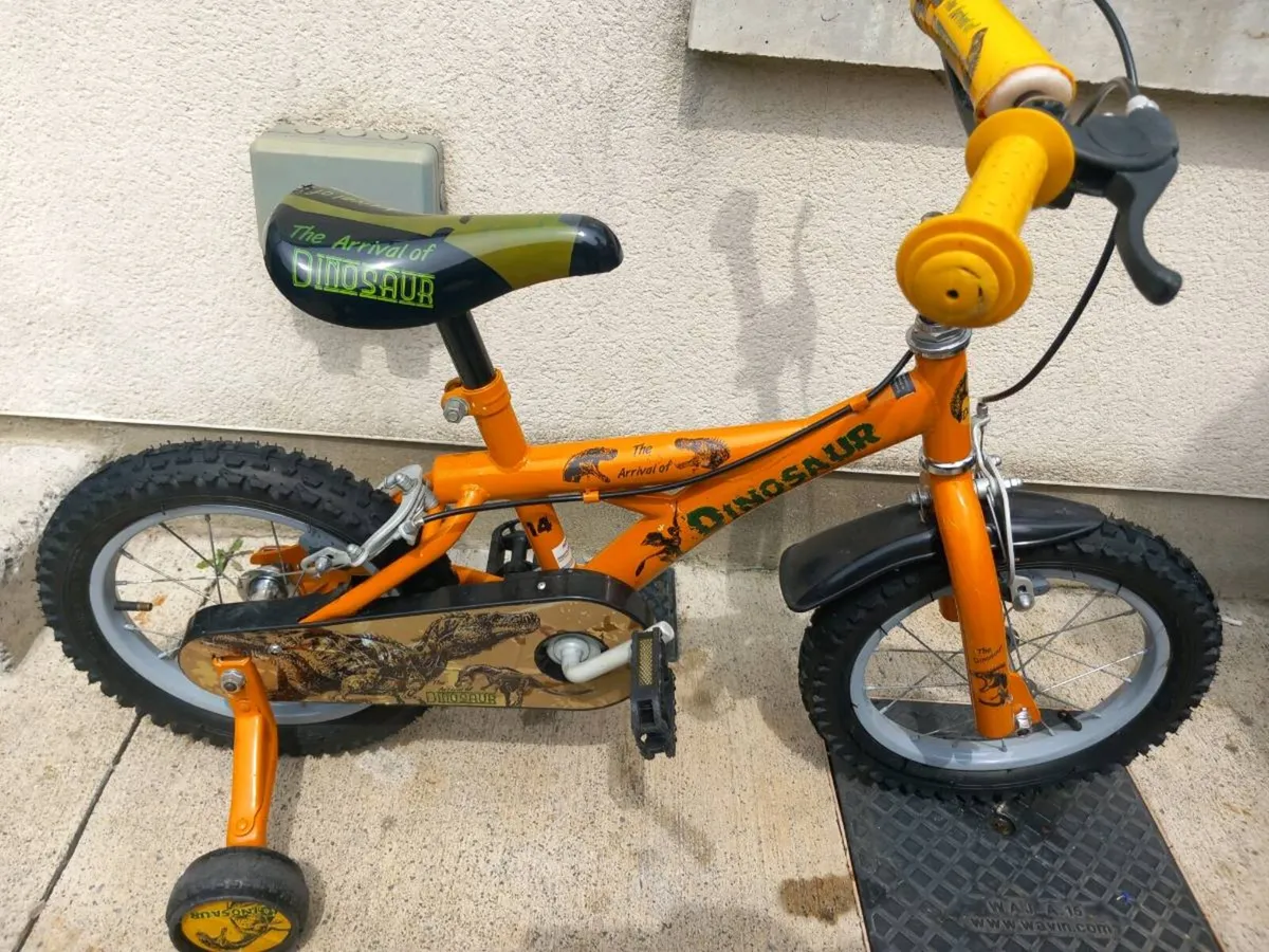 Kids dinosaur bike size 14 inch wheels - Image 2