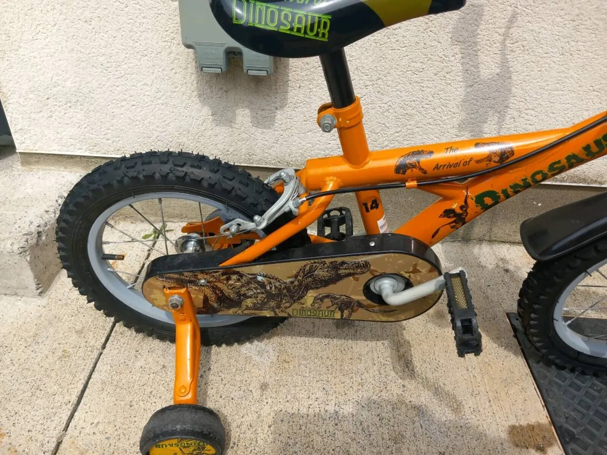 Kids dinosaur bike size 14 inch wheels - Image 3
