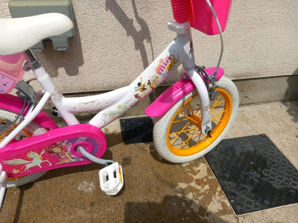 mia and me Kids bike size 14 inch wheels - Image 4