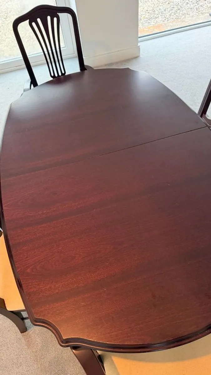 Solid Wood Extendable Dining Table & 6 Chairs. Excellent Condition. - Image 3