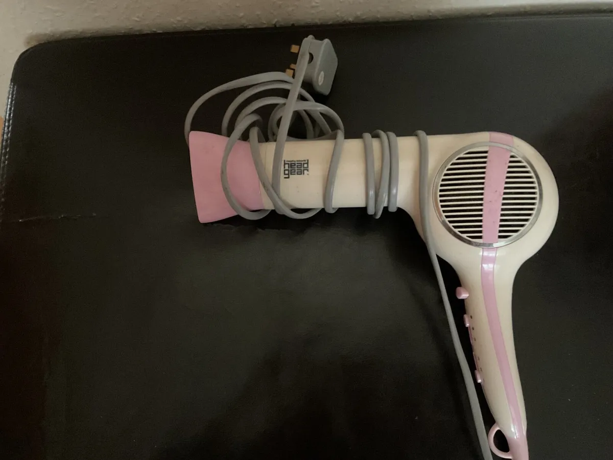 Hair dryer - Image 1