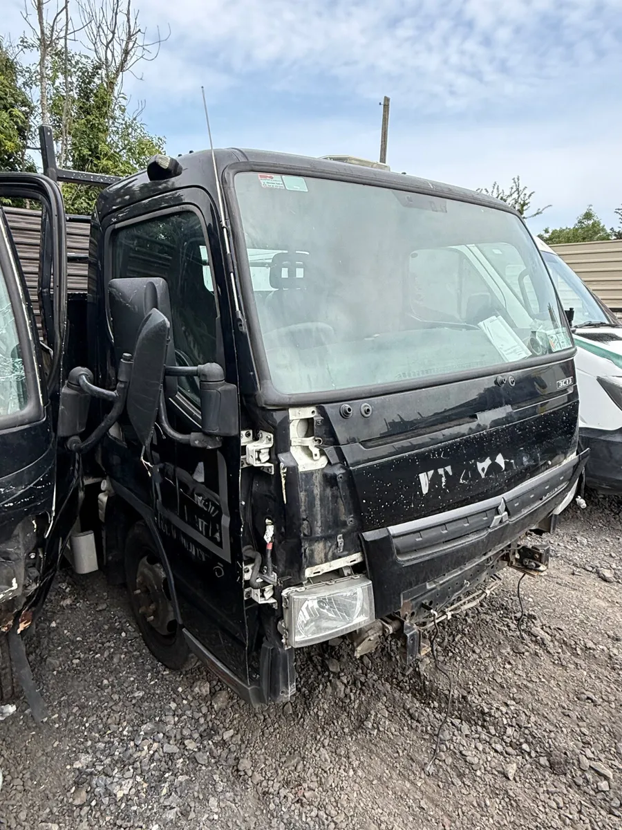 Mitsubishi Canter 2019 X2 - Image 2