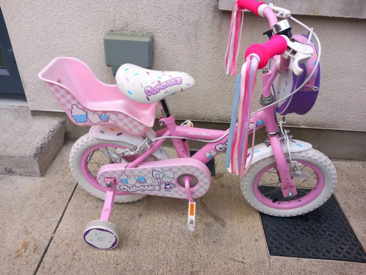 Kids cupcake bike size 12 inch wheels - Image 1
