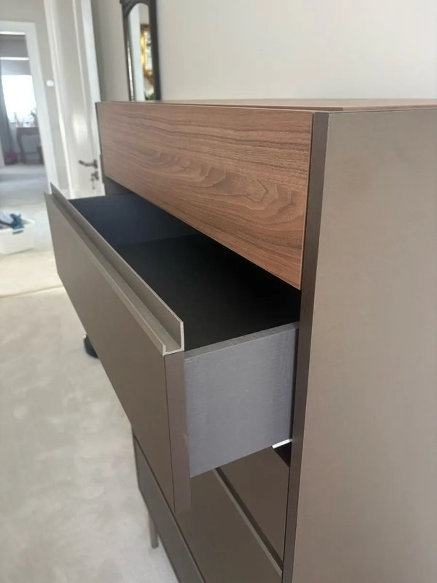 Chest of Drawers - Image 1