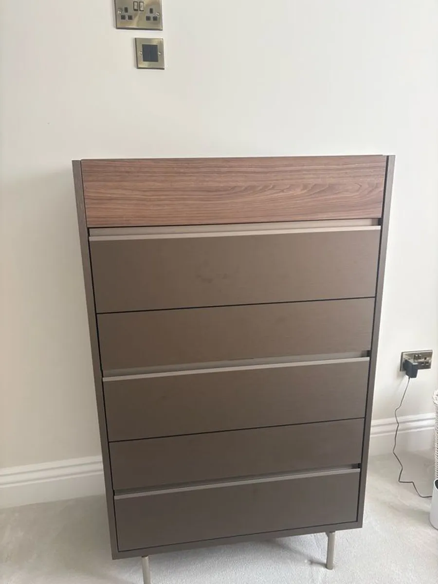Chest of Drawers - Image 4