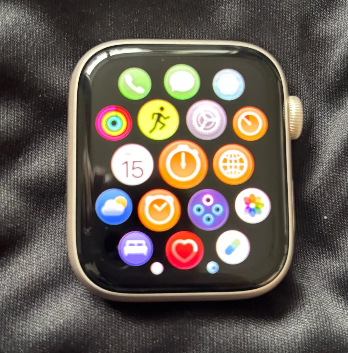 Apple Watch SE 3 GPS 44mm - Image 2