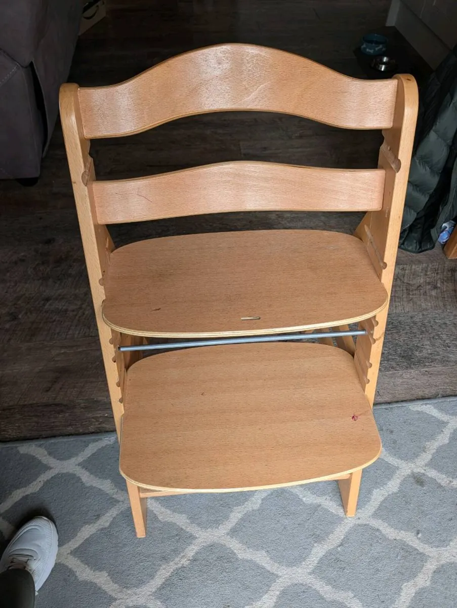 Hauck highchair and bouncer set - Image 3
