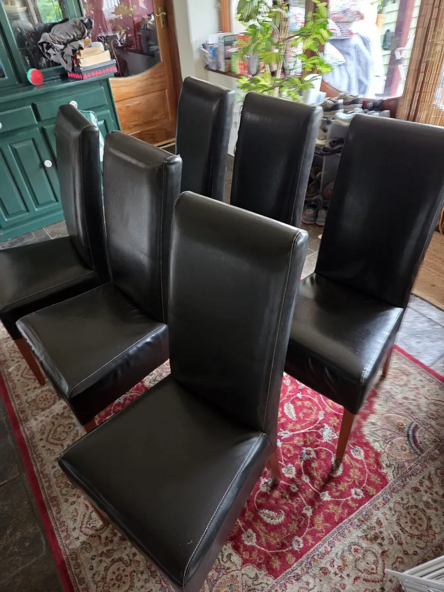 6 kitchen/dining chairs - Image 1