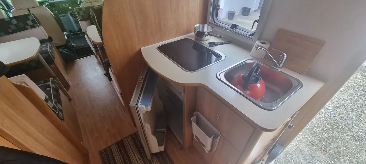 Campervan Motorhome - Image 4