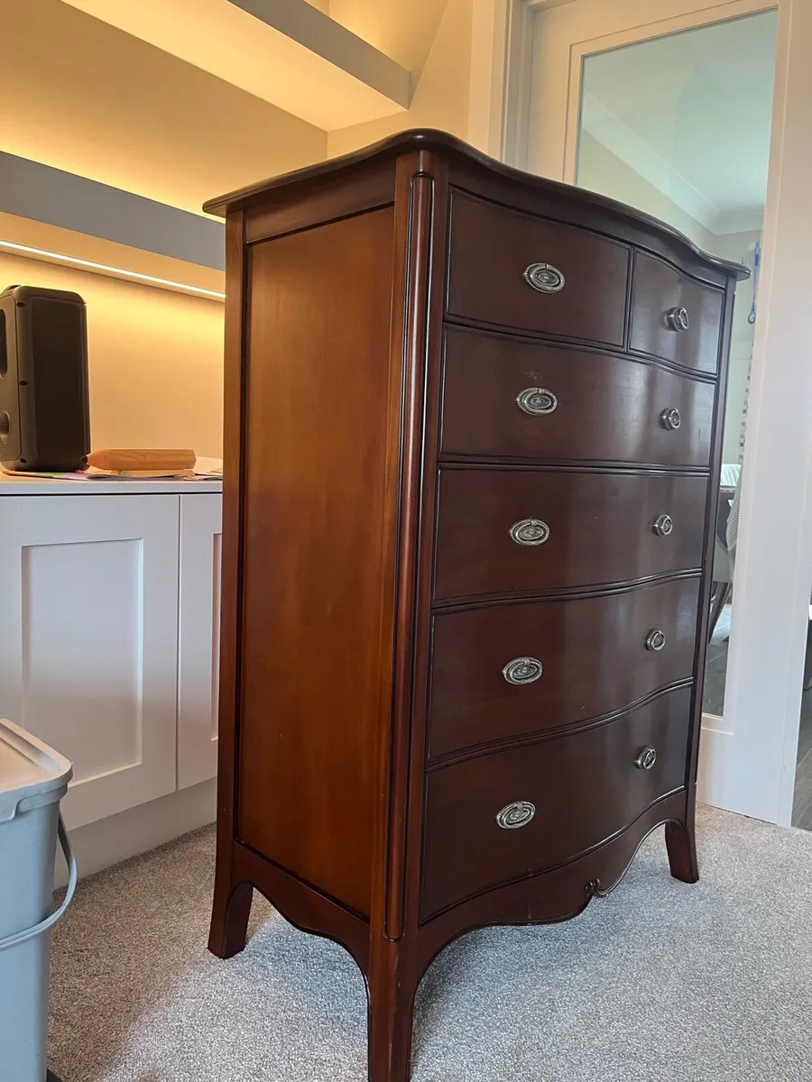 Chest of drawers - Image 2