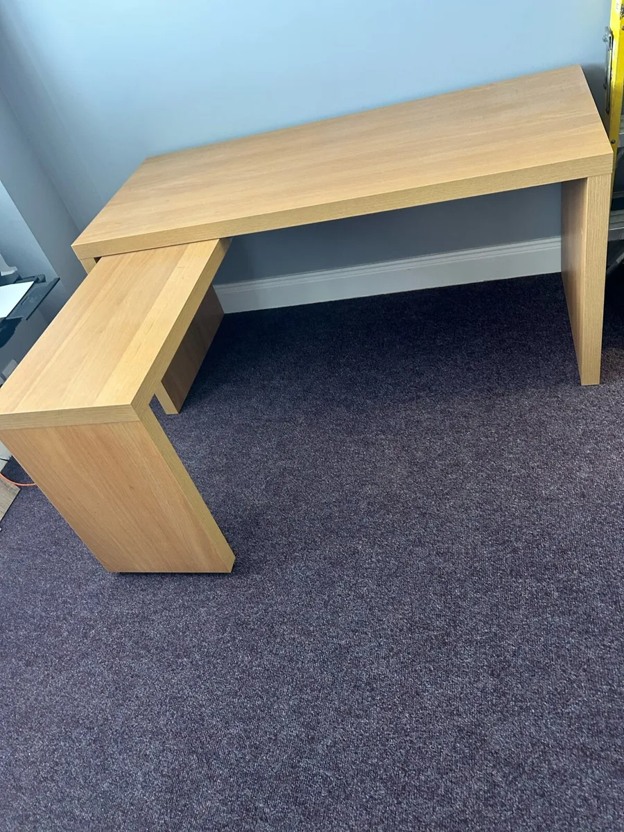 Office desk - Image 3