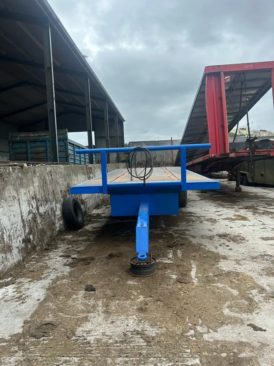 Bale trailer - Image 2