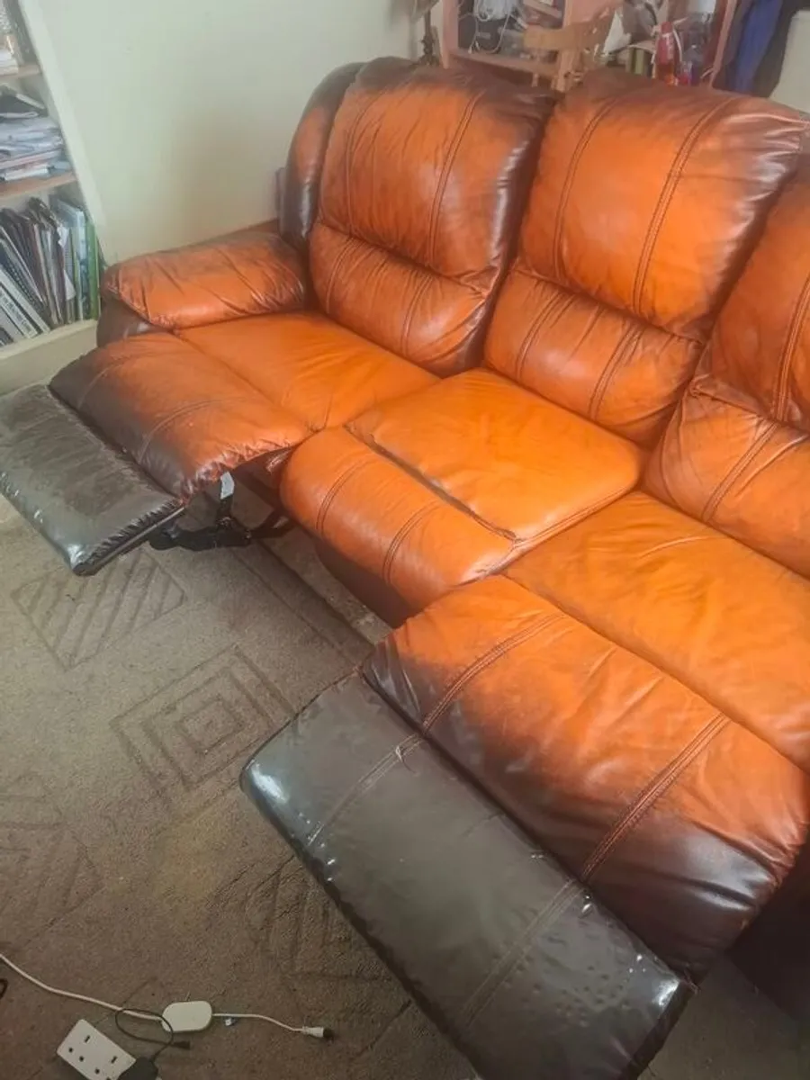 3 seater recliner sofa - Image 3