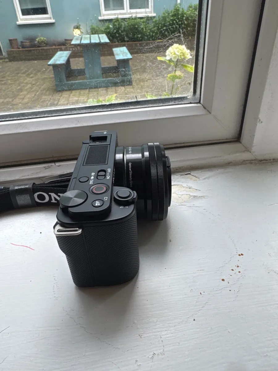 Sony ZV-E10 - Image 4