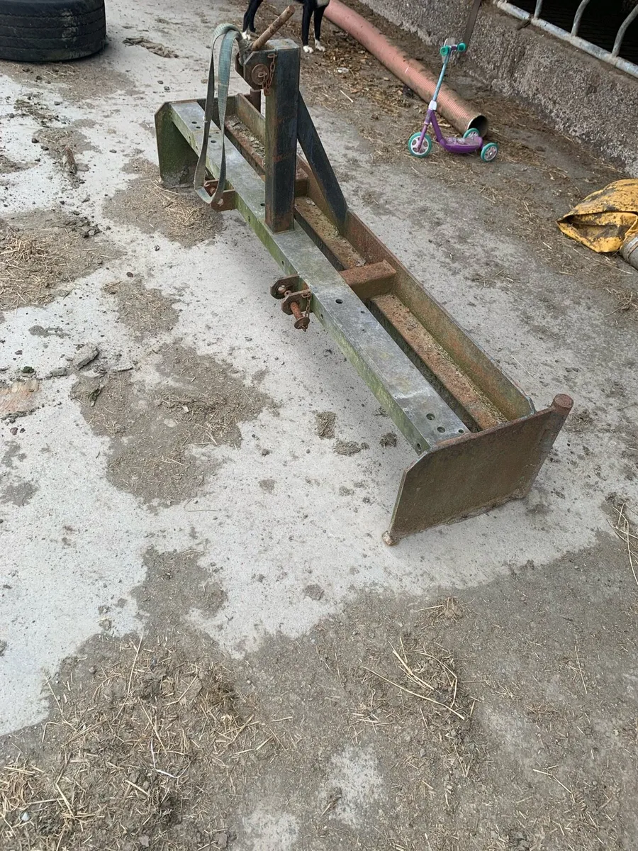 Yard scraper - Image 1