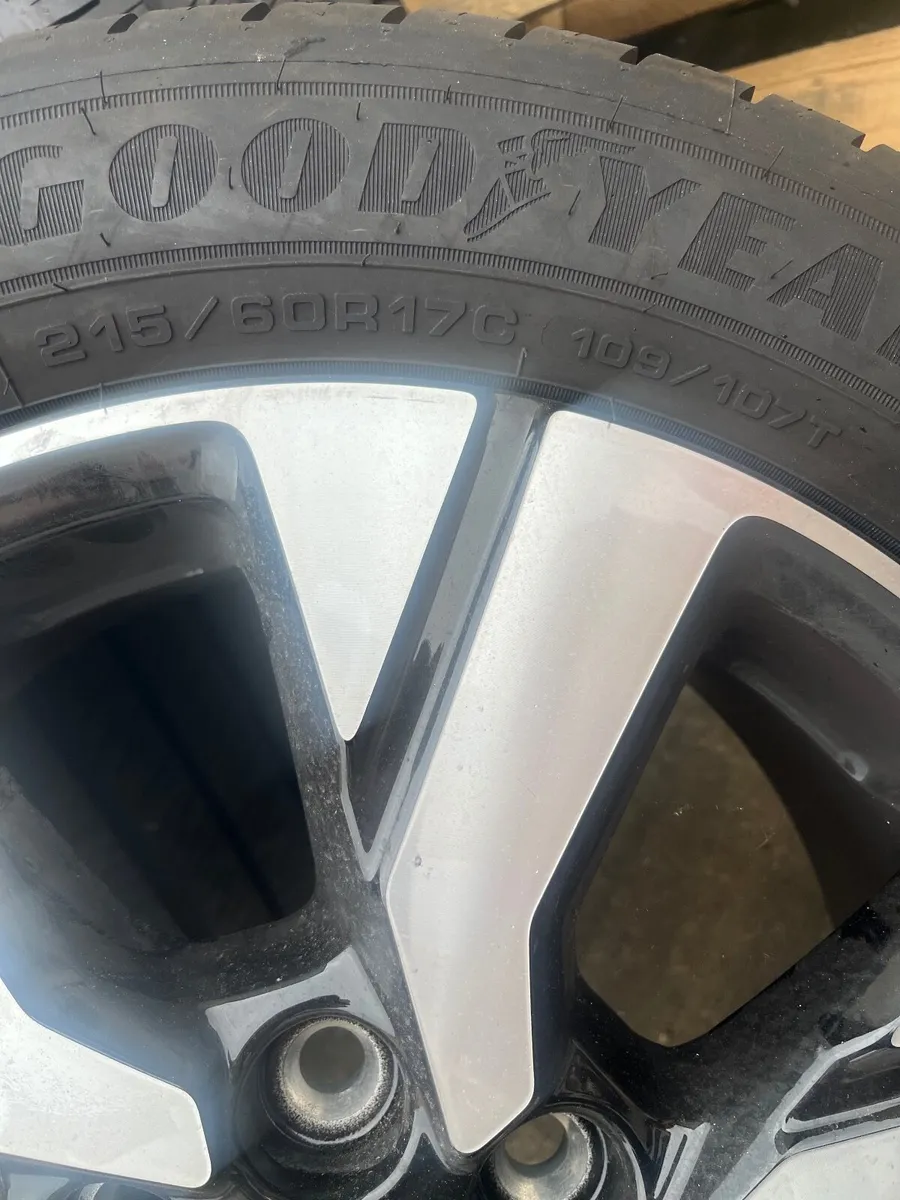 VW Transporter T7 Alloy Wheels & Tyres - Image 3