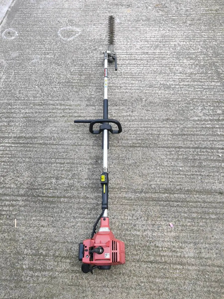 Long reach hedge trimmer Shibaura Japan - Image 1