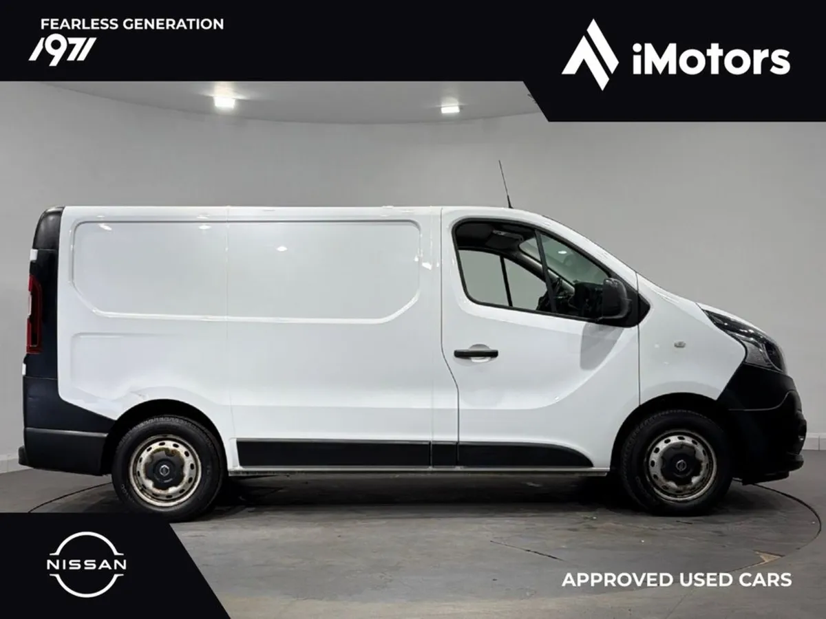 Nissan NV300 SWB 120 XE 1000 AC MY20 4DR - Image 2