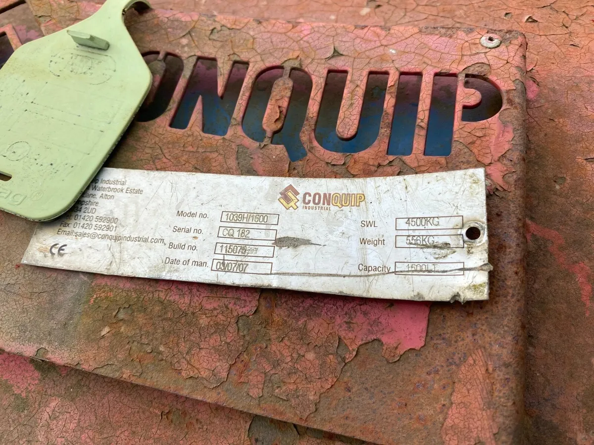 Concrete skip - Image 2