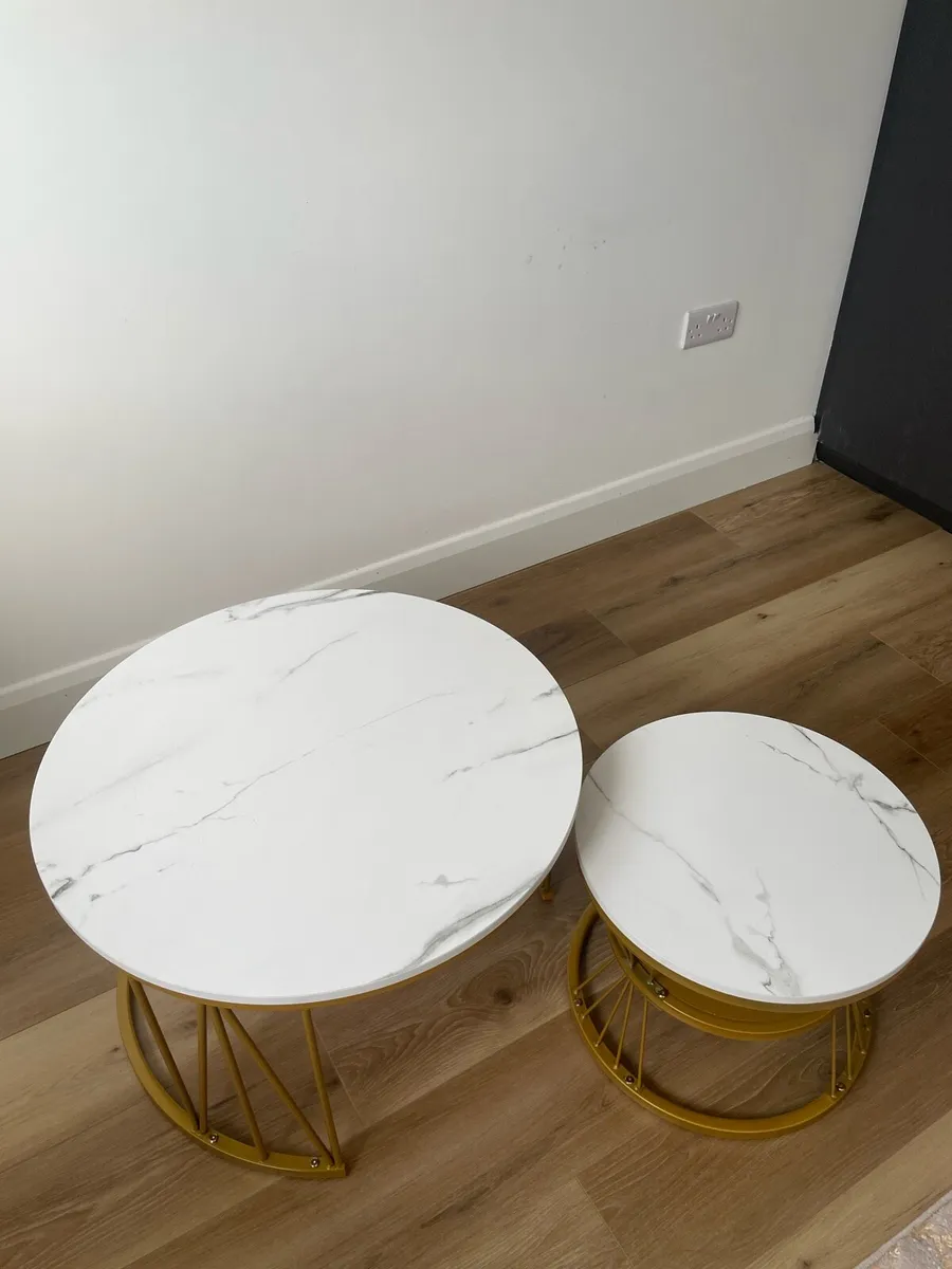 Two piece round coffee table marble and brass - Image 2