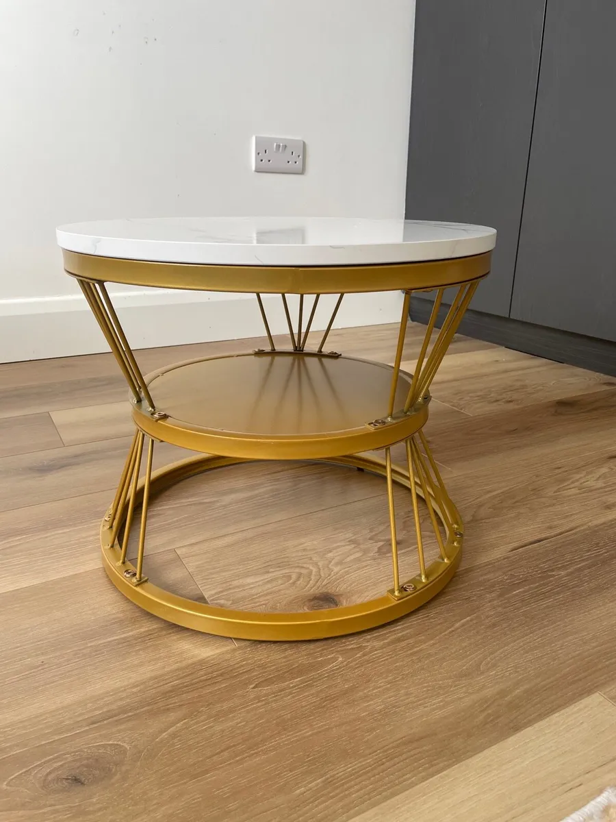 Two piece round coffee table marble and brass - Image 3