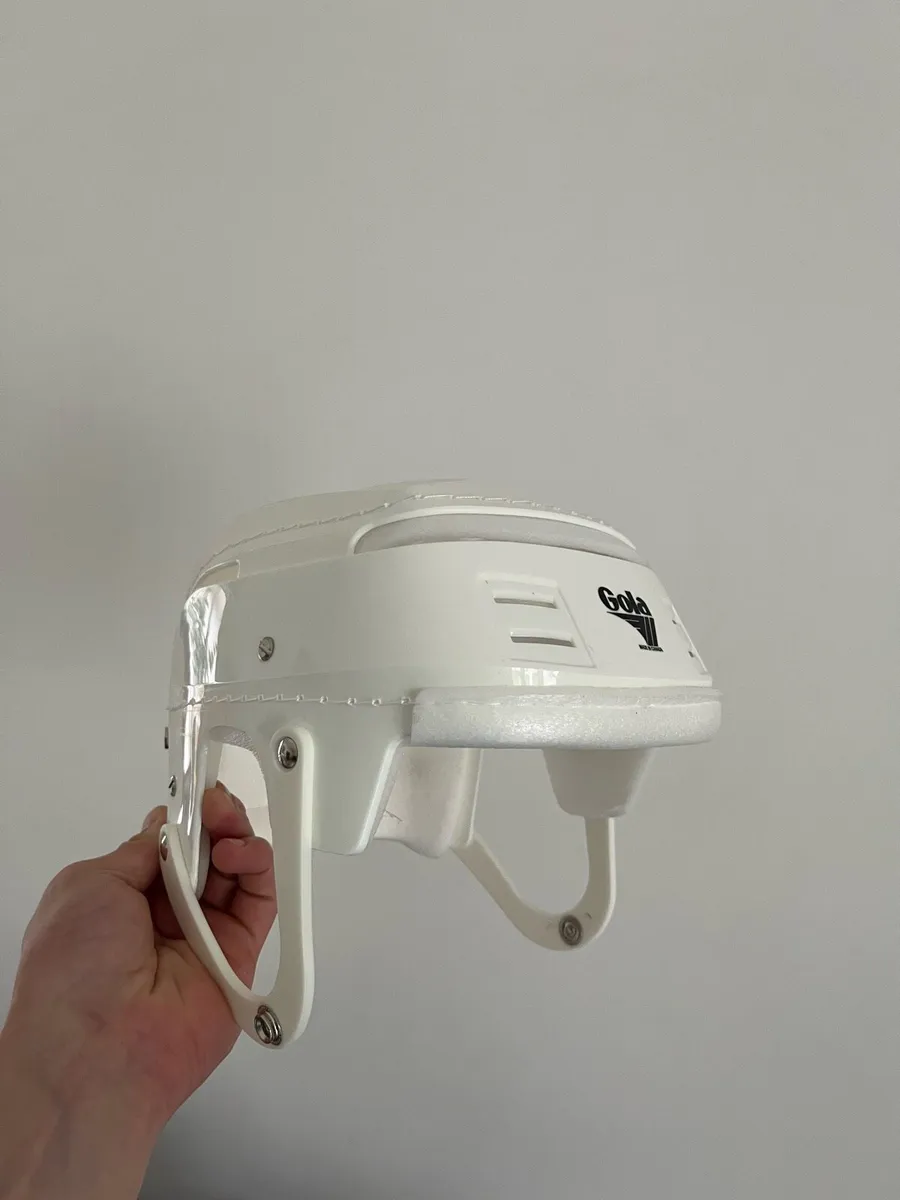 Gola white hurling helmet - Image 3