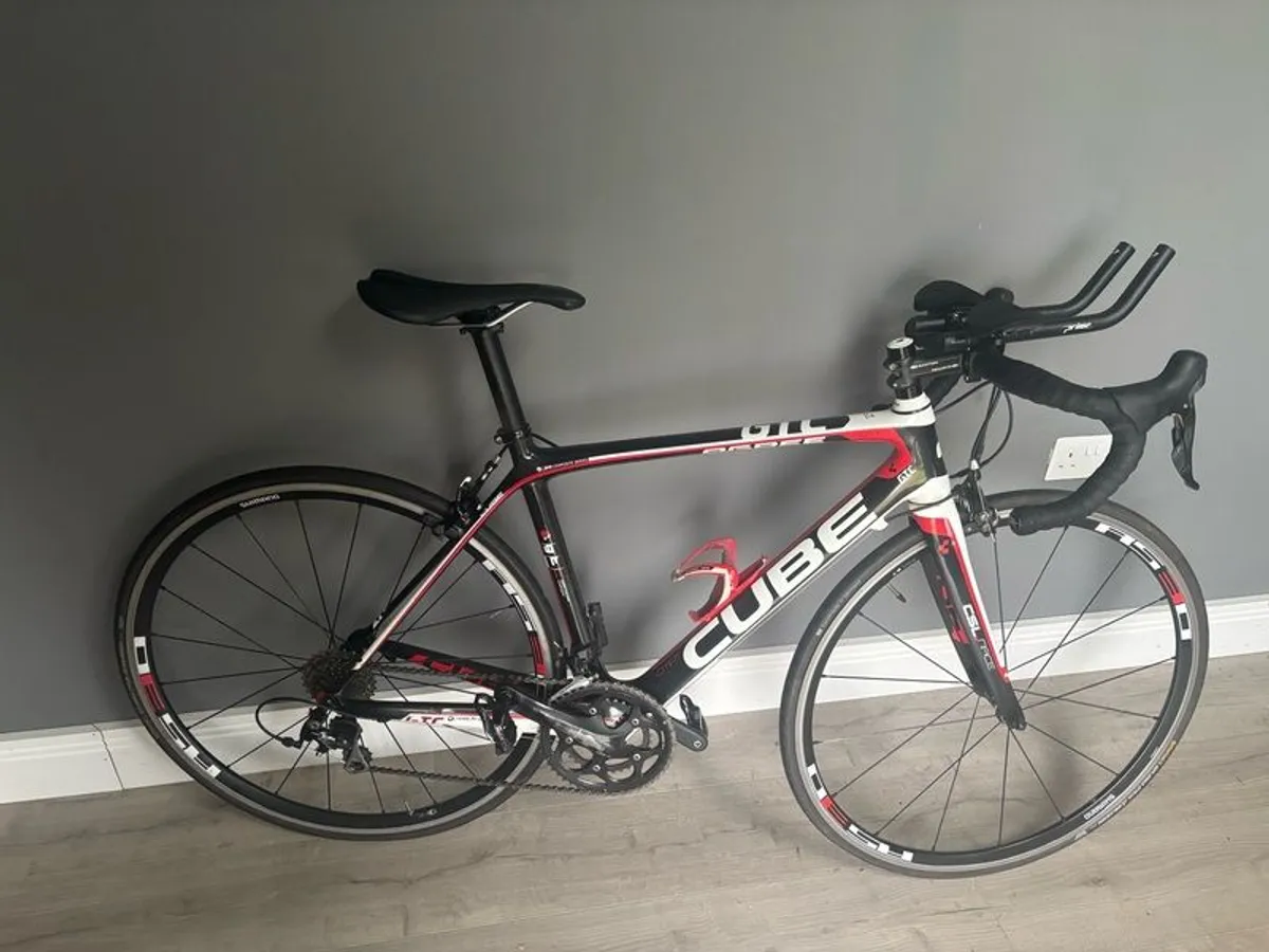Carbon Road Bike - Image 1