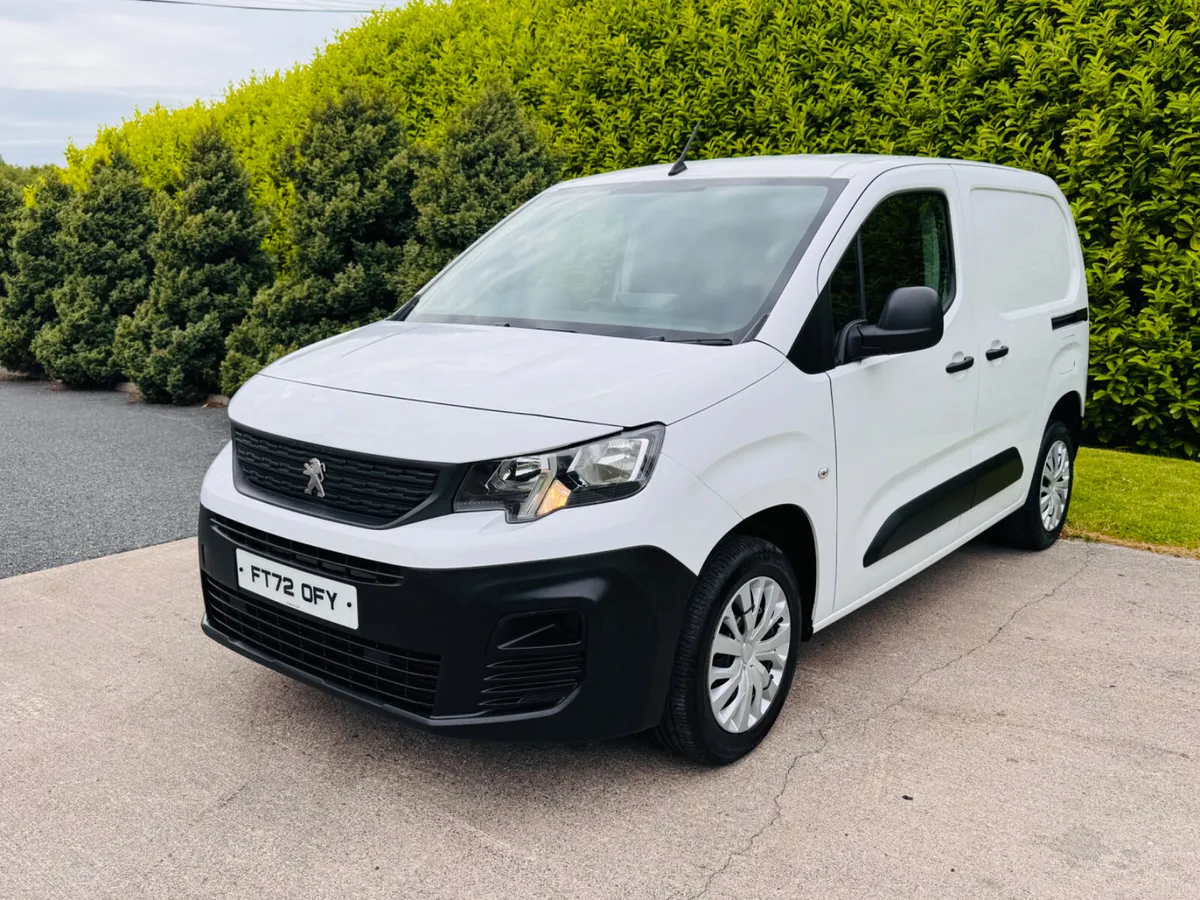 2023 PEUGEOT PARTNER PRO €12500 ON IRISH REG - Image 3